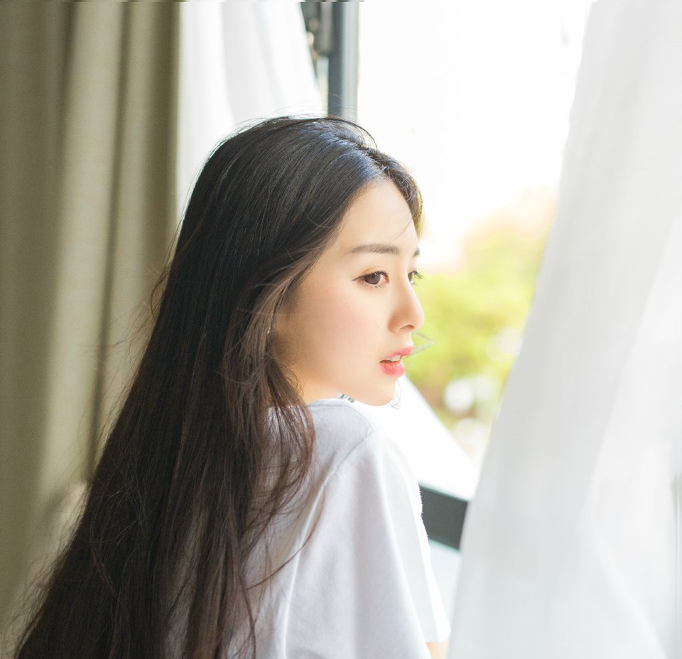 “结阵！”陈到眼见对方悍然动手，只能无奈的迎战，只是陆地上训练有素的军队，此刻在水中，面对敌军的冲击却显得有些混乱不堪，甚至在对方的猛冲撞过来之前，连一个简单的阵型都无法完成。